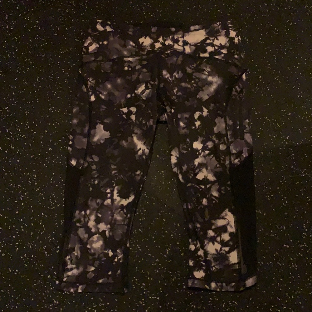 Lululemon crop leggings